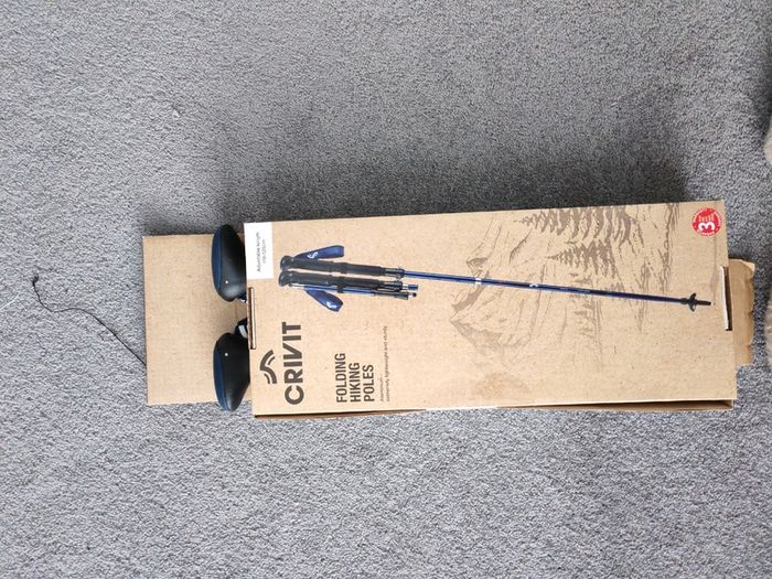 Foldable walking poles never opened