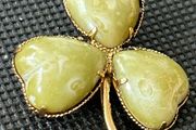 Vintage Gold Tone Connemara Shamrock / Clover Brooch