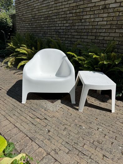 IKEA SKARPO outdoor armchair w sidetable