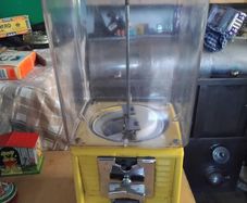 Gumball machine