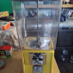 Gumball machine