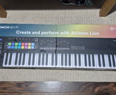 Novation Launchkey 61 MK3 61-Key Midi Keyboard