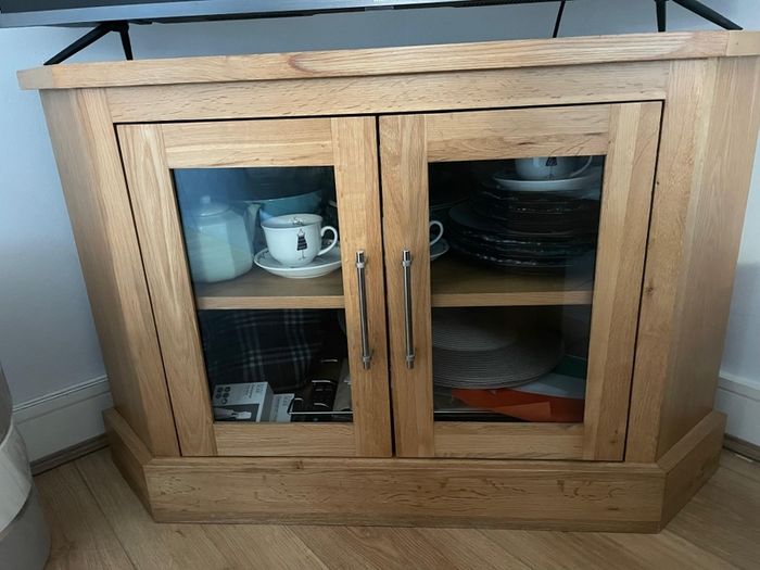 Solid Oak Corner TV Unit / Cabinet with Glass Doors