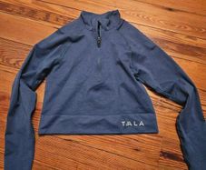TALA crop half zip brand new