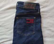 Tommy hilfiger Harlem hw ultra skinny jeans Size 26/30 zip fly in like new condition