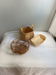 Bundle of 3 wicker storage baskets