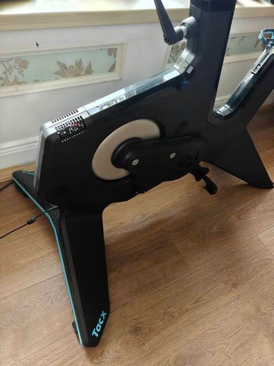 Tacx neo smart bike