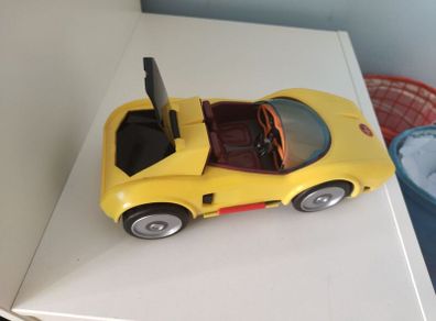 Toy car