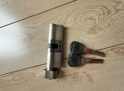 Door lock