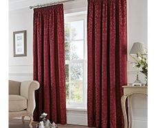 Pair of Curtains in Red. Cotton. Perfec conditions.