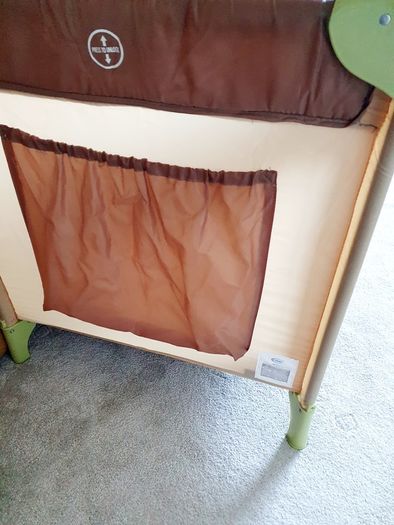 Travel cot
