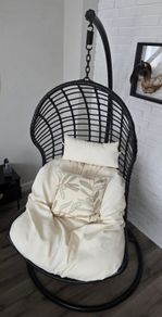 Egg chair