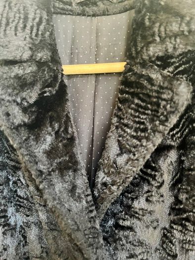 Per Una Marks & Spencer Long Velvety Sherpa Style Long Ladies Coat. In Very Good Condition. Made In Italy. Dark brown. Size Medium