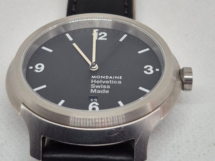 Mondaine Helvetica No.1 Bold 43mm Boxed Swiss Made & New Battery