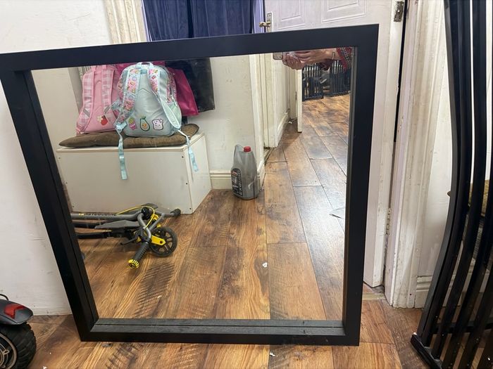 wall mirror