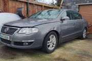 B6 Passats breaking for parts
