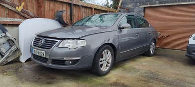 B6 Passats breaking for parts