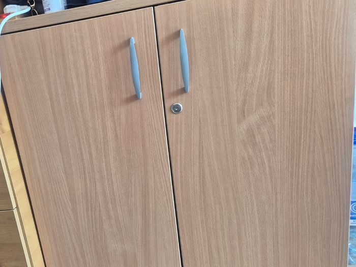 Storage cabinet