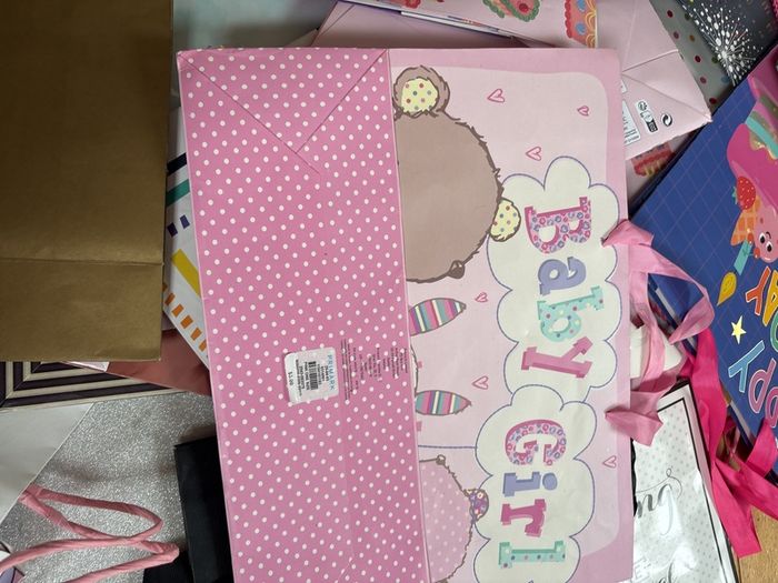 Mixed gift bags. Used once. Most with blank tags