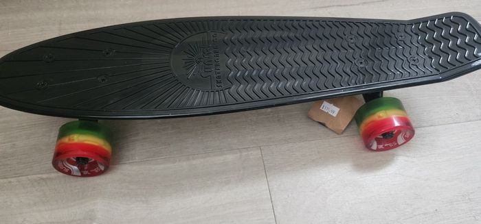 Sunset Led Light Complete Cruiser Skateboard - Black Rasta NRP 120 Eur