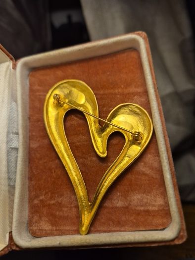 Vintage Golden Large Heart Broich