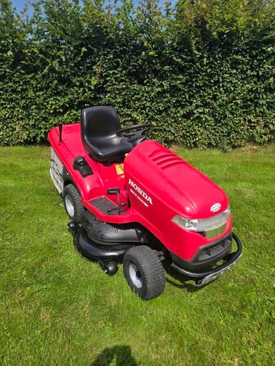 Honda 2622 22hp 48" brand new deck