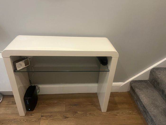 White Console table with glass shelf