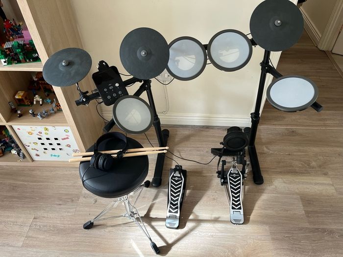 Beginner Electronic Drum Kit Mesh Pads, Stool, Headphones