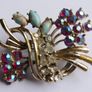 Vintage 1950s Gold Tone Rainbow  Crystal Rhinestone Floral Spray Brooch Image 4