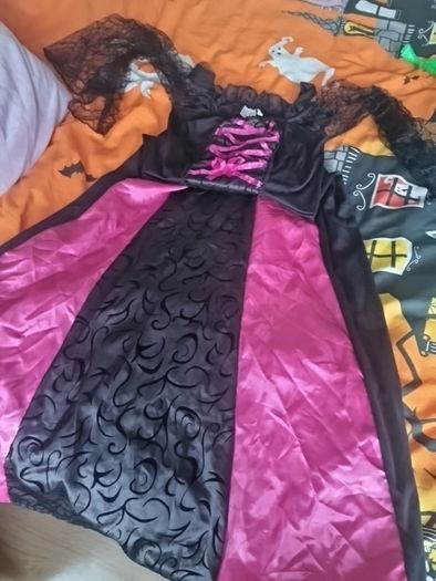 costumes