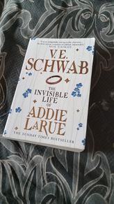 V.E. Schwab - The Invisible Life of Addie Larue