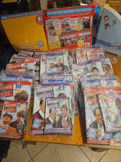 Only Fools And Horses Dvd And Magazines X 29 Complete With Advertising  Cards And Boards. See Photos For Same