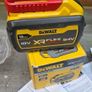 Dewalt flexvolt 9ah Battery Image 3