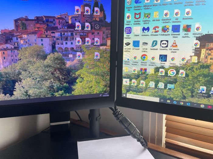 Y Type Dual Computer & Screen Power Splitter.