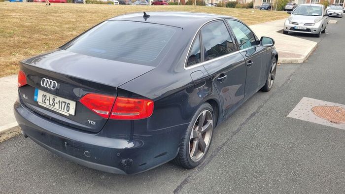 Audi A4 S-Line. 2L TDi Manual.