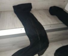 knee boots