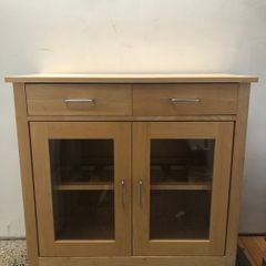 Cabinet on castors