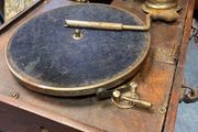 Picnic gramaphone for restoration