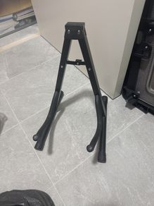guitar stand