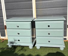 Pair of bedside lockers