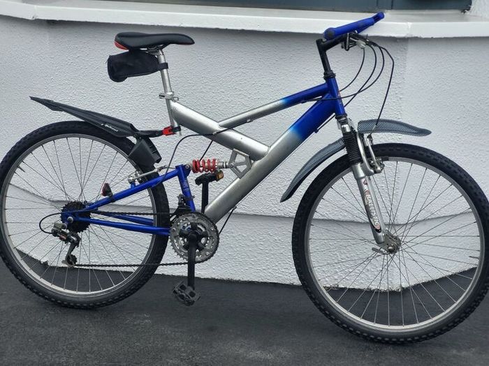 MOUNTAIN BIKE used in working order