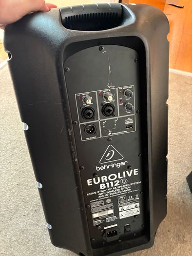 2 Behringer B112D speakers | 2 Millenium speaker stands