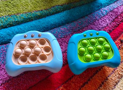 Quick pop push games