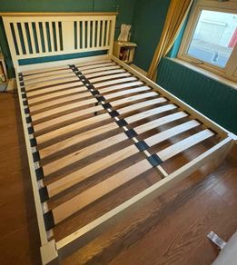 King sized Oak Bed
