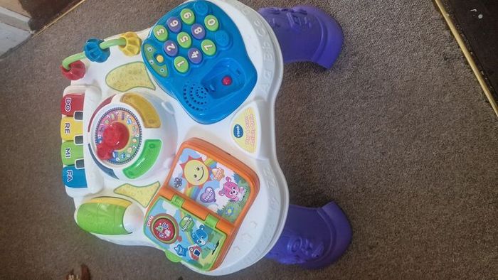 VTech Baby Play & Learn Activity Table