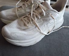 Hoka (UK 10)