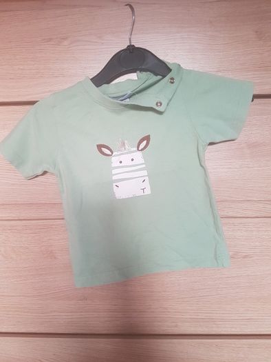 t shirt 18-24 months  9  euro each