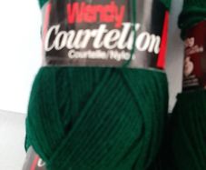 New vintage wool knitting/crafts/crochet