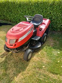 Castlegarden rideon lawnmower