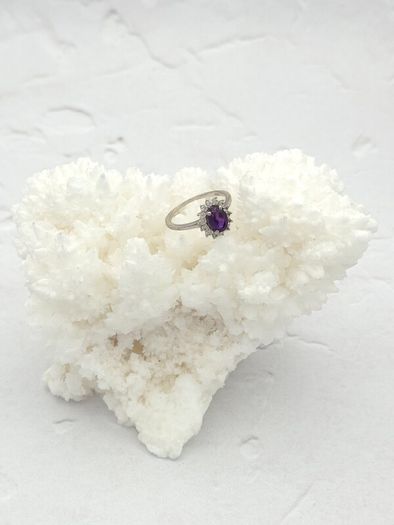 Vintage 925 Sterling Silver Amethyst & CZ Halo Ring